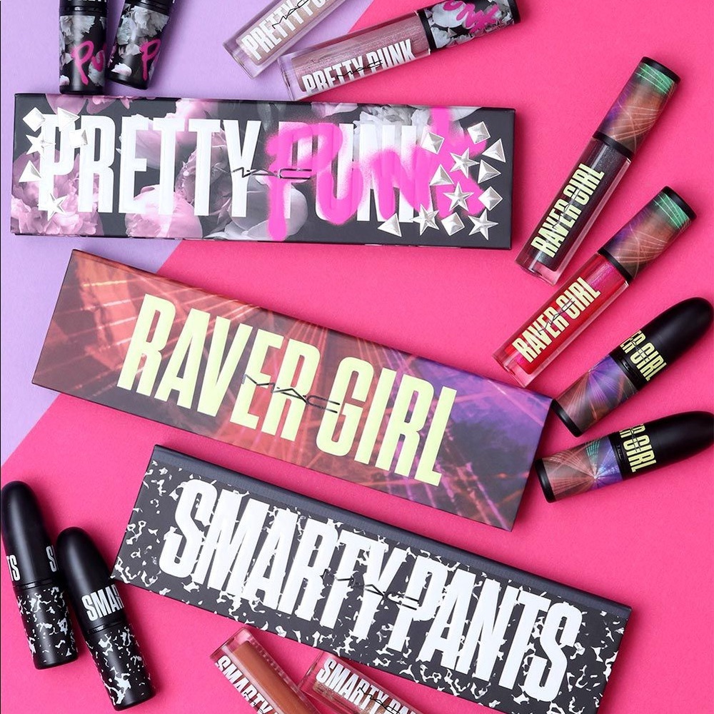 MAC Eyeshadow + Highlighting palette - LTD

PRETTY PUNK 
RAVER GIRL
SMARTY PANT